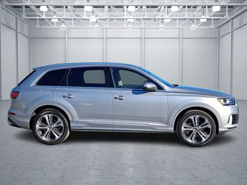 Used 2022 Audi Q7 3.0T Premium Plus image 7