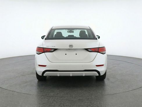 Used 2025 Nissan Sentra S image 7