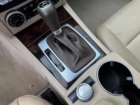 Used 2013 Mercedes-Benz C 300 4MATIC Sedan image 23