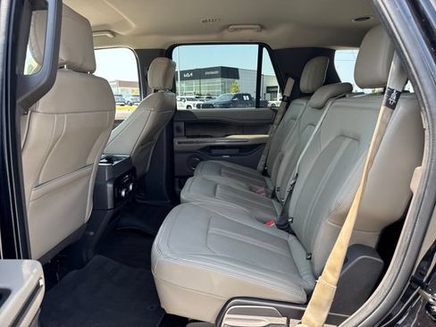 Used 2020 Ford Expedition Limited AWD/4WD image 13
