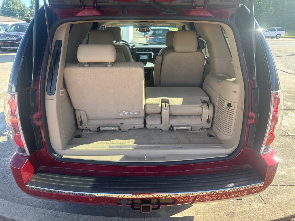 Used 2013 GMC Yukon Denali AWD/4WD image 23