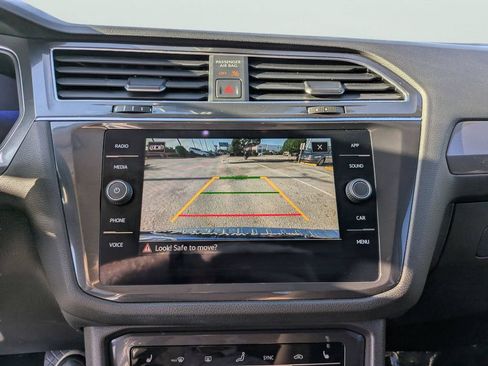 Used 2023 Volkswagen Tiguan SE FWD image 20