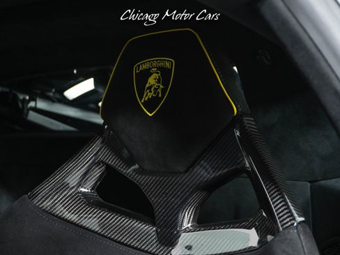 Used 2024 Lamborghini Huracan STO image 22