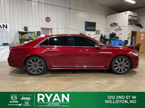 Used 2019 Lincoln Continental Reserve image 10