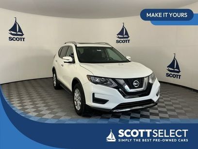 Used 2017 Nissan Rogue SV