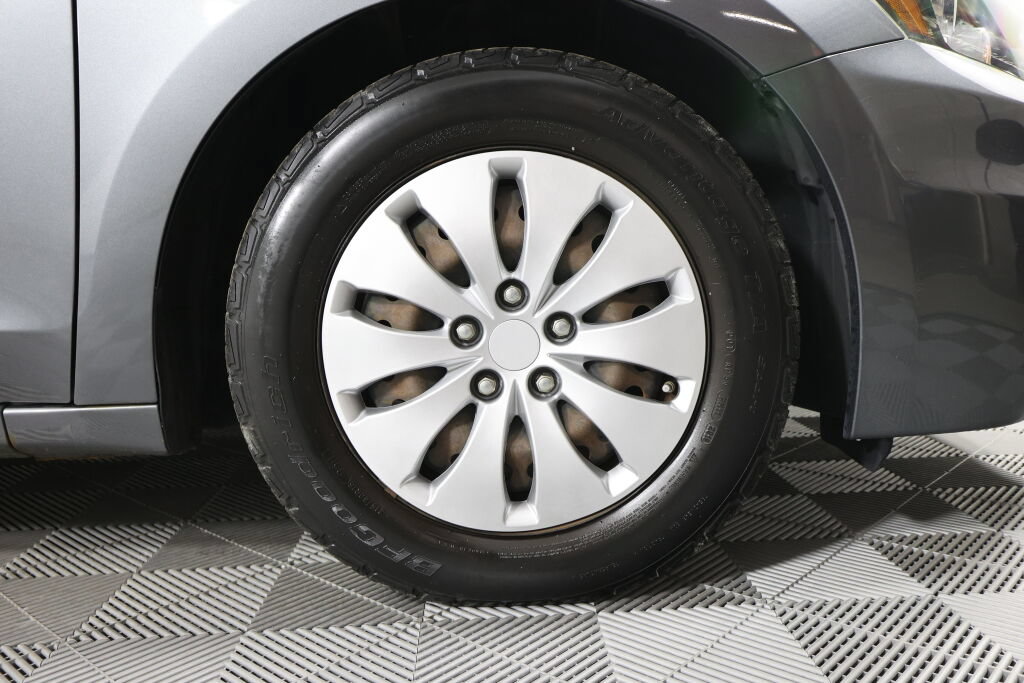 Used 2012 Honda Accord LX image 6