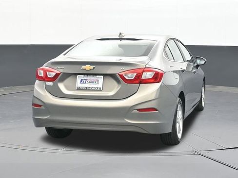 Used 2017 Chevrolet Cruze LT w/ Convenience Package FWD image 13