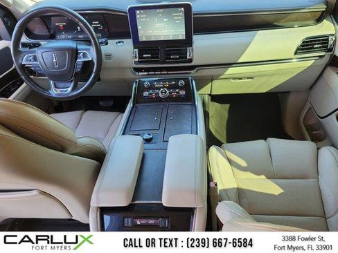 Used 2018 Lincoln Navigator Premiere image 19