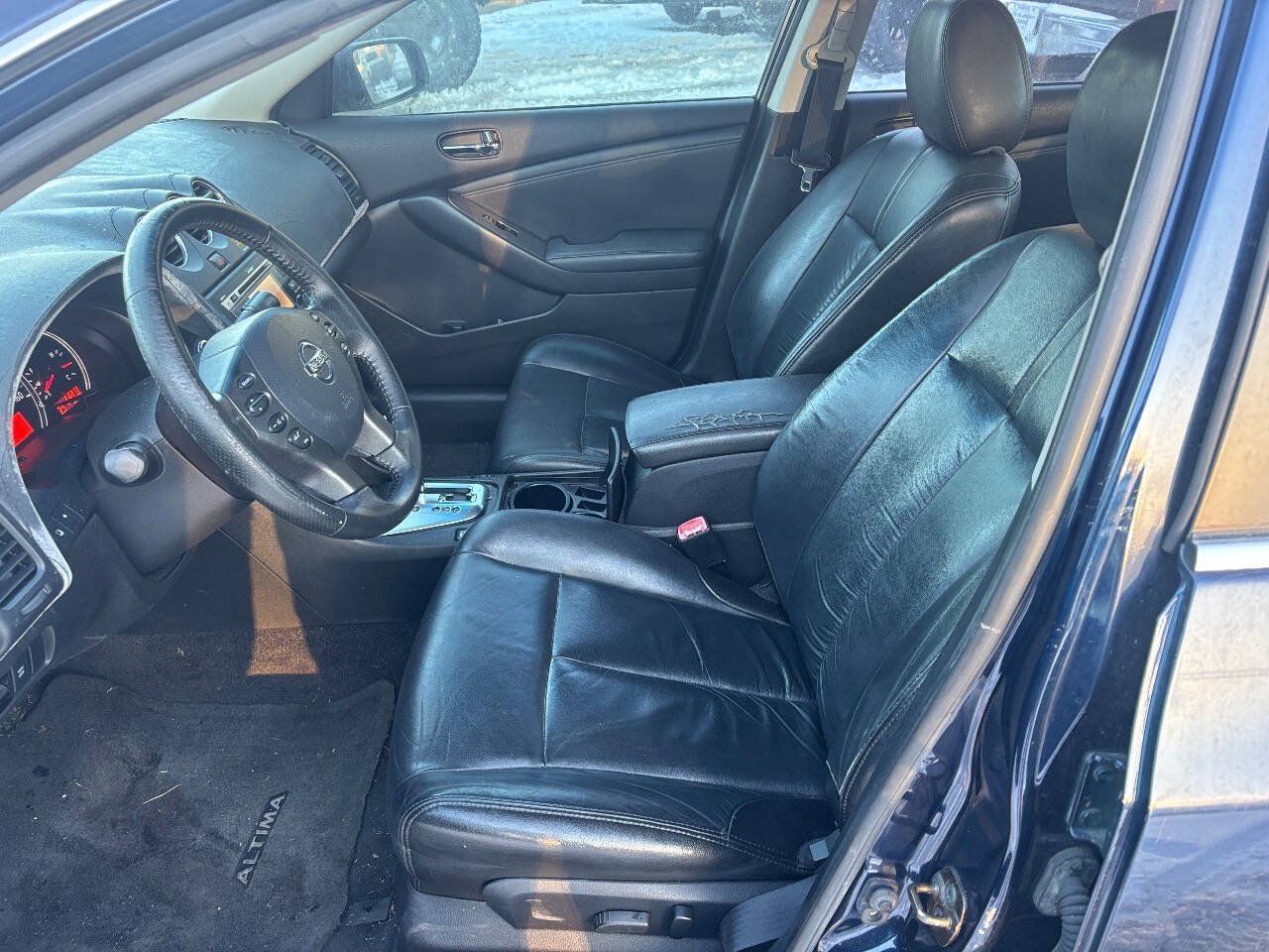 Used 2010 Nissan Altima 2.5 SL w/ SL Pkg FWD image 14