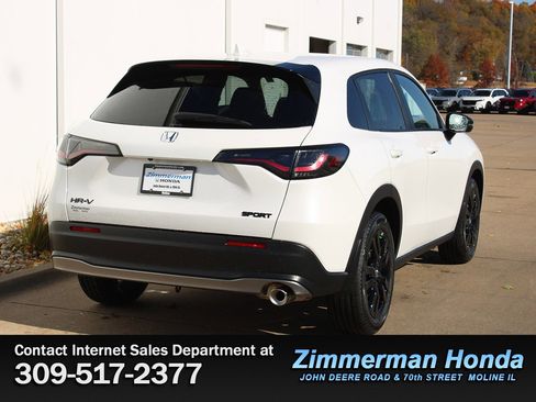 New 2026 Honda HR-V Sport image 2