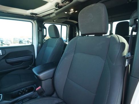 Used 2023 Jeep Gladiator Sport image 34