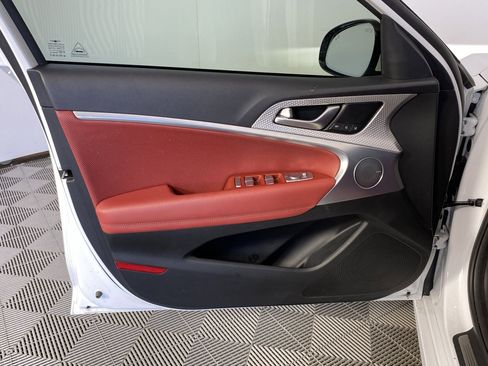 Used 2023 Genesis G70 2.0T w/ Sport Prestige Package image 10