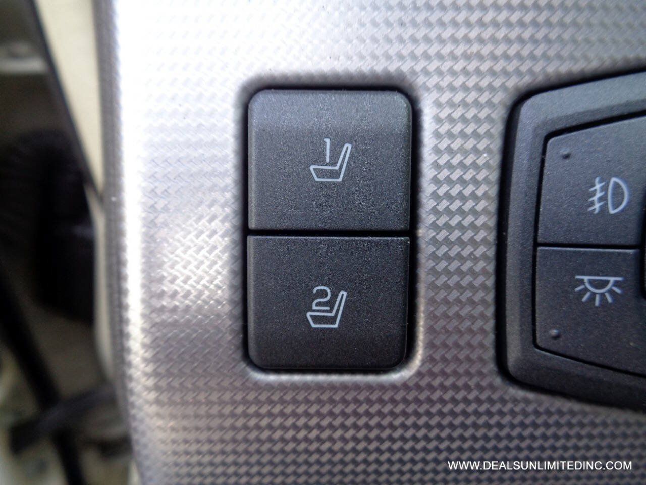 Used 2015 Lincoln MKX AWD w/ Equipment Group 102A image 11