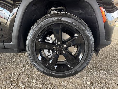 New 2025 Jeep Grand Cherokee L Limited w/ Black Appearance Package image 48