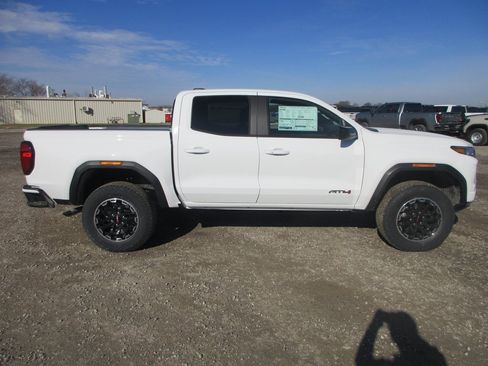 New 2026 GMC Canyon AT4 image 3