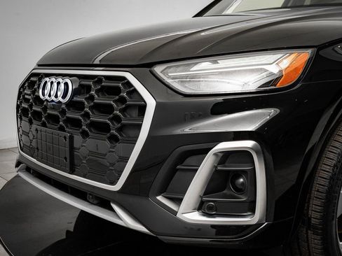 Used 2023 Audi Q5 2.0T Premium Plus w/ Premium Plus Package AWD/4WD image 3