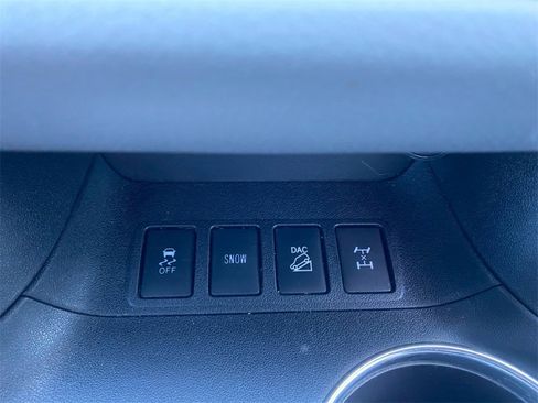 Used 2016 Toyota Highlander XLE image 22