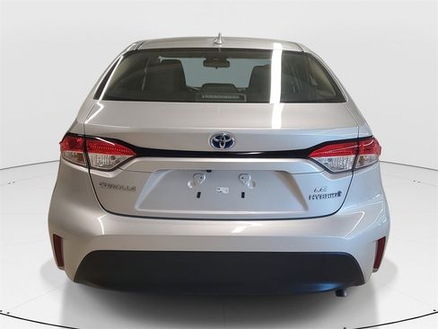 Used 2023 Toyota Corolla LE image 6
