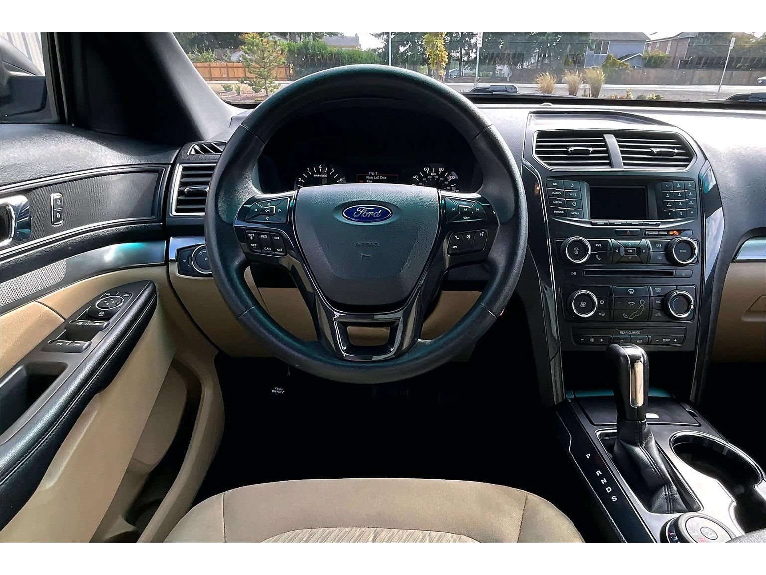 Used 2016 Ford Explorer 4WD image 5