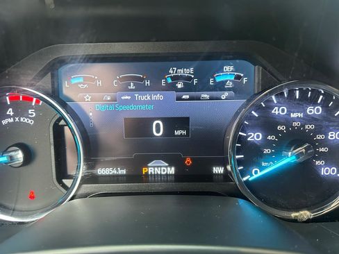 Used 2022 Ford F250 Platinum image 19