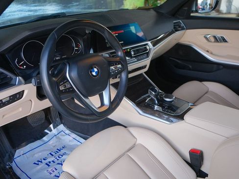 Used 2019 BMW 330i Sedan w/ Driving Assistance Package image 15