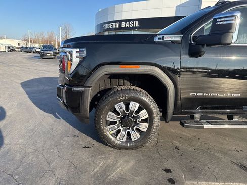 New 2026 GMC Sierra 3500 Denali w/ Denali Reserve Package image 5