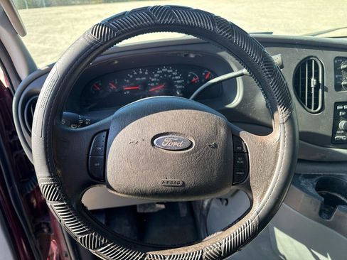 Used 2006 Ford E-350 and Econoline 350 Chateau image 12