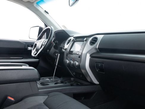 Used 2015 Toyota Tundra SR5 w/ SR5 Upgrade Package image 34