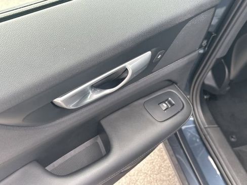 Used 2024 Volvo S60 B5 Core image 12