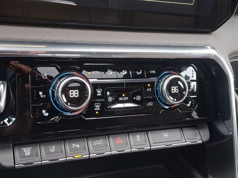 New 2026 GMC Sierra 3500 Denali w/ Denali Reserve Package image 16