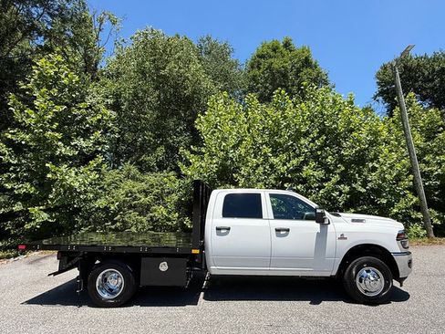 New 2026 RAM 3500 Tradesman w/ Chrome Appearance Group A AWD/4WD image 6