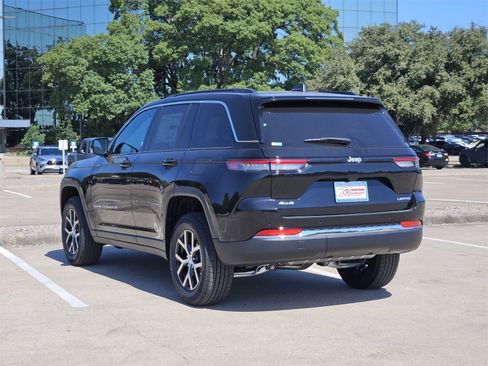 New 2025 Jeep Grand Cherokee Limited image 6