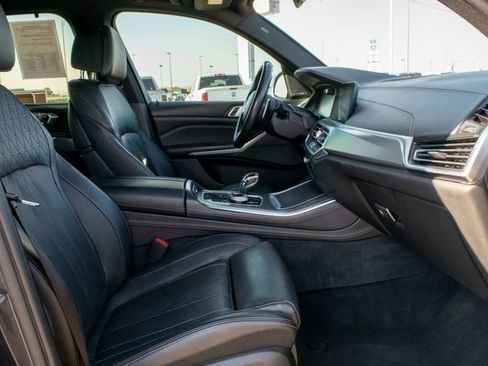 Used 2019 BMW X5 xDrive50i w/ M Sport Package image 23
