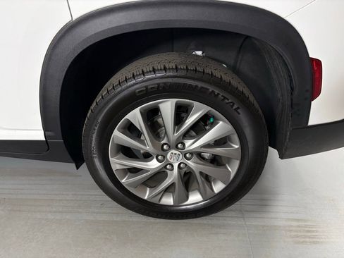 Used 2025 Buick Enclave Preferred image 12