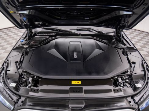 Certified 2025 BMW i5 xDrive40 w/ Premium Package image 28