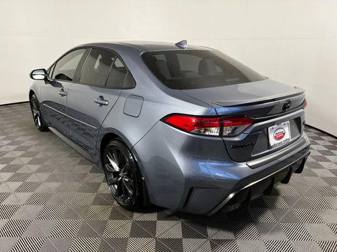 Used 2026 Toyota Corolla SE w/ SE Package FWD image 7