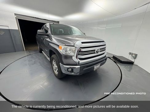 Used 2017 Toyota Tundra SR5 image 8