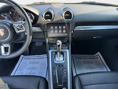 Used 2023 Porsche 718 Cayman RWD image 12