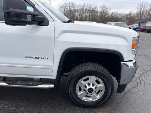 Used 2018 GMC Sierra 2500 SLE w/ Snow Plow Prep Package AWD/4WD image 22