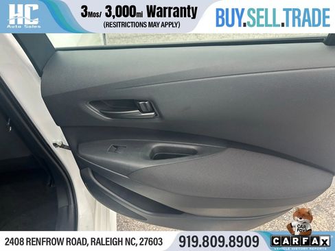 Used 2022 Toyota Corolla LE image 18