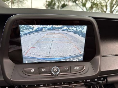 Used 2018 Chevrolet Camaro SS RWD image 28