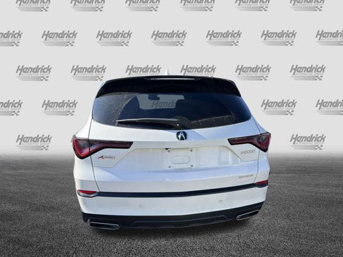 Used 2023 Acura MDX A-Spec image 9