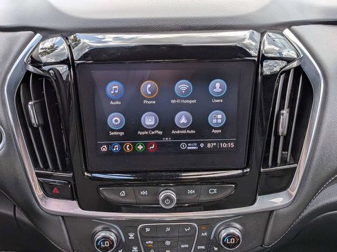 Used 2023 Chevrolet Traverse LT FWD image 21