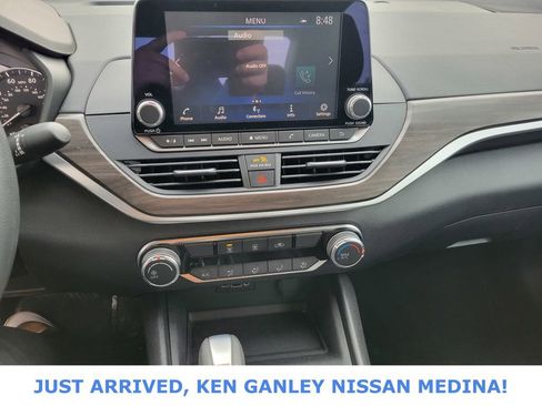 Certified 2025 Nissan Altima 2.5 SV image 10