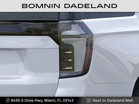New 2026 Chevrolet Suburban High Country AWD/4WD image 11