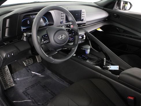 Certified 2026 Hyundai Elantra SEL Sport Premium FWD image 19