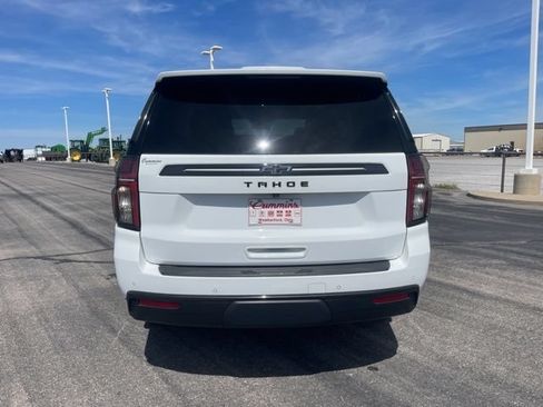 Used 2021 Chevrolet Tahoe Z71 w/ Z71 Signature Package AWD/4WD image 6