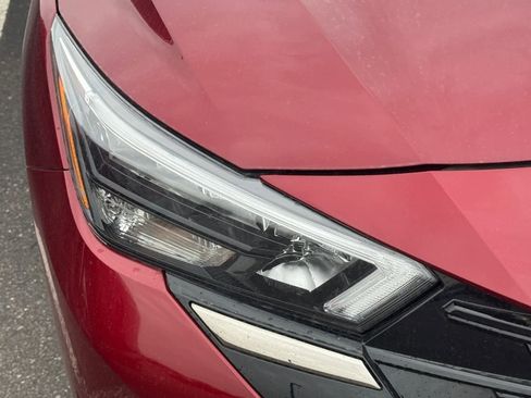 Certified 2025 Nissan Versa SR w/ Trunk Package image 7