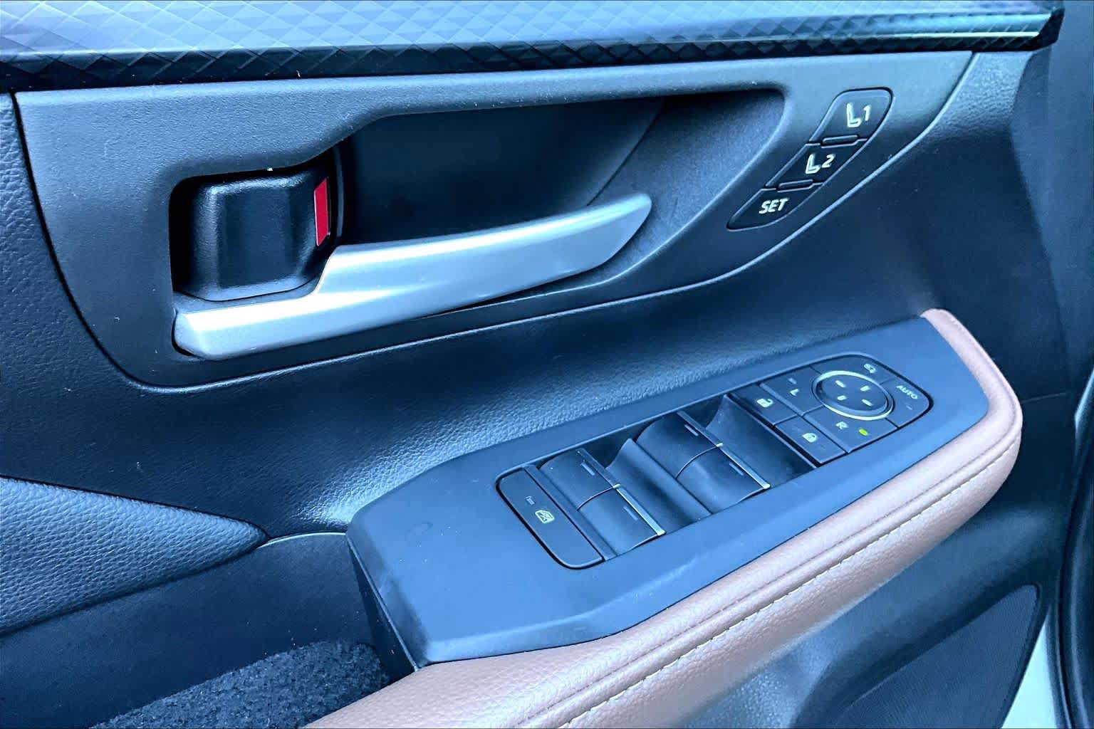 Certified 2026 Toyota Grand Highlander AWD Hybrid image 31