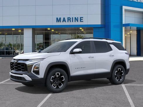 New 2026 Chevrolet Equinox ACTIV w/ Convenience Package III AWD/4WD image 2